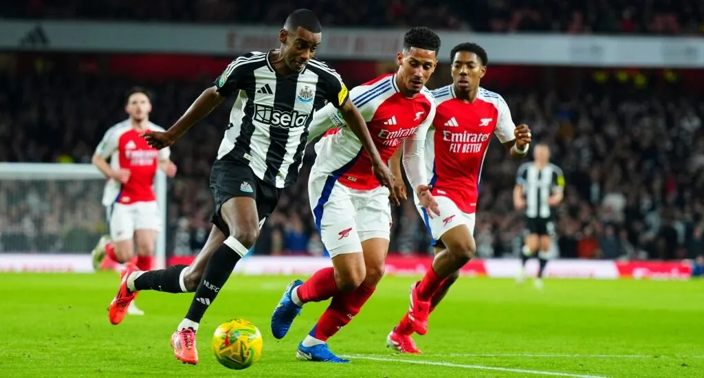 Newcastle đấu với Arsenal: Cuộc thư hùng hấp dẫn của Premier League
