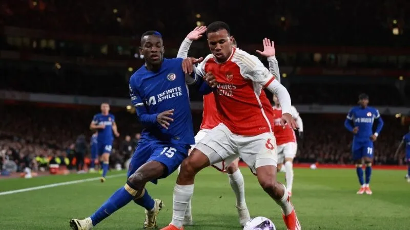Arsenal đấu với Chelsea 01