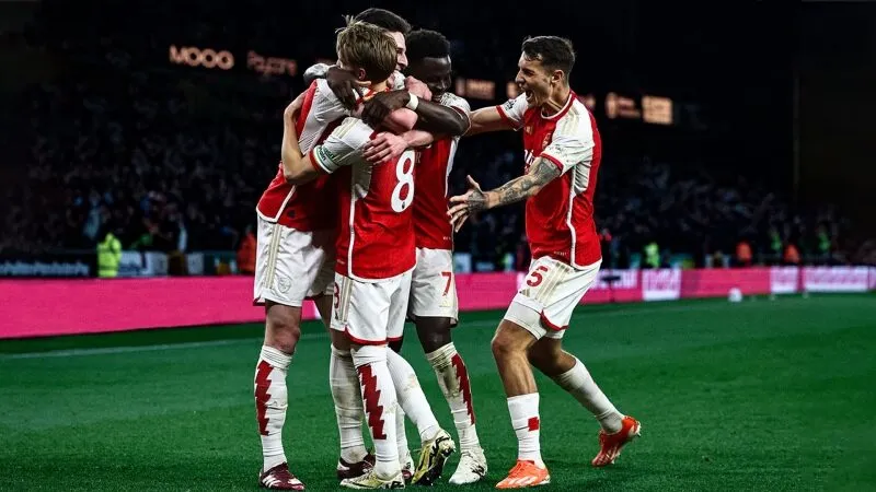 Câu lạc bộ bóng đá Arsenal 01